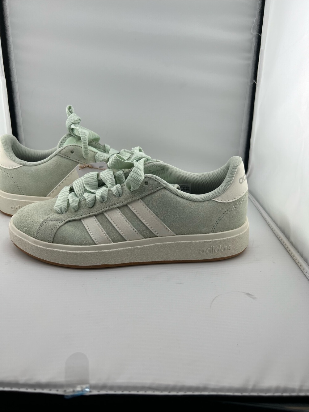 👟adidas Mint Green Suede Low-Top Sneakers - Picture 4 of 11